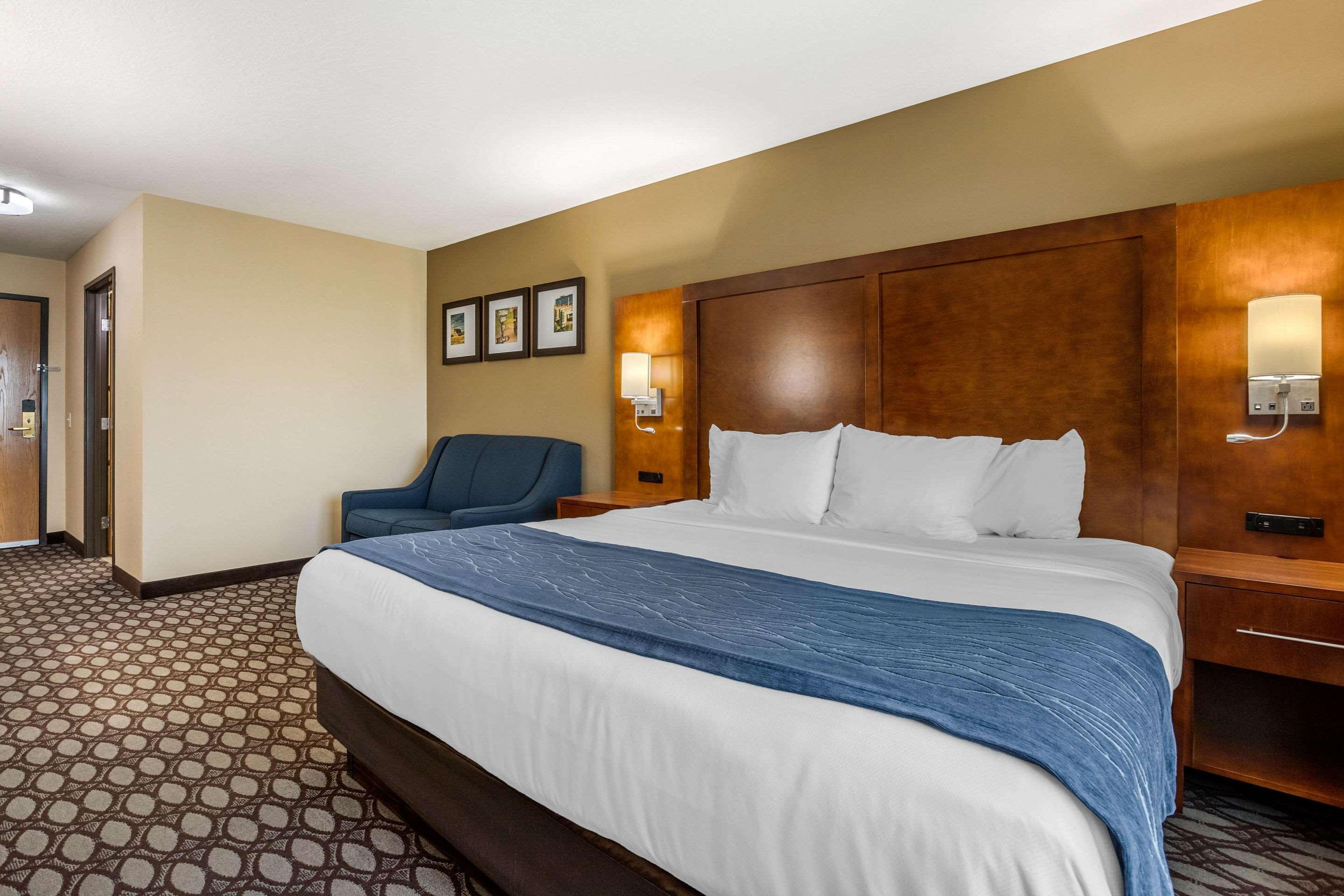 Comfort Inn Story City Exterior photo